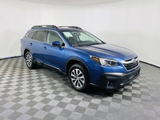 Used 2020 Subaru Outback Premium image 1