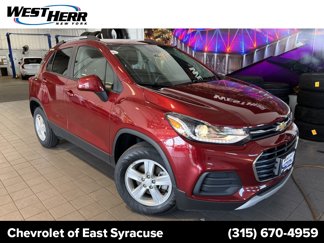 Used 2022 Chevrolet Trax LT w/ LT Convenience Package image 1