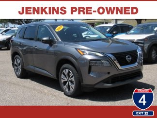 Used 2022 Nissan Rogue SV image 1