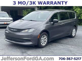 Used 2023 Chrysler Voyager LX image 1