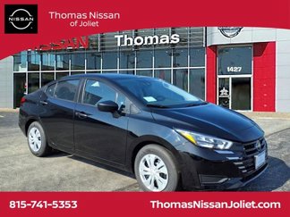 Used 2025 Nissan Versa S image 1