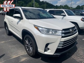 Used 2019 Toyota Highlander XLE image 1