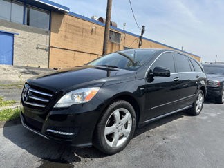 Used 2012 Mercedes-Benz R 350 4MATIC image 1