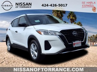 New 2025 Nissan Kicks Play S image 1