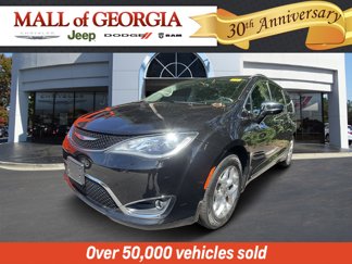 Used 2019 Chrysler Pacifica Limited image 1