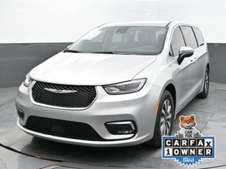 Used 2023 Chrysler Pacifica Touring-L image 1