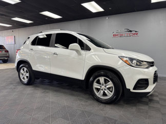 Used 2018 Chevrolet Trax LT w/ LT Convenience Package image 1