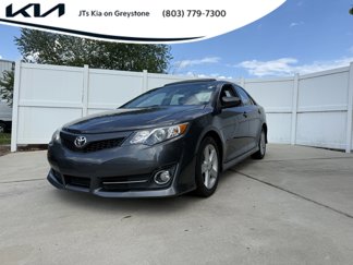 Used 2012 Toyota Camry SE image 1