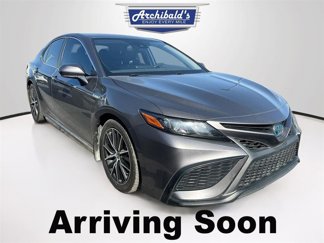 Used 2021 Toyota Camry SE image 1