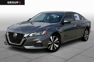 Used 2021 Nissan Altima 2.5 SV image 1