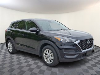 Used 2020 Hyundai Tucson SE image 1