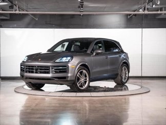Certified 2024 Porsche Cayenne image 1