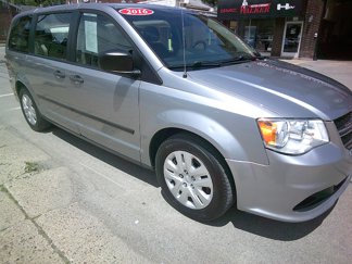 Used 2016 Dodge Grand Caravan American Value Package image 1