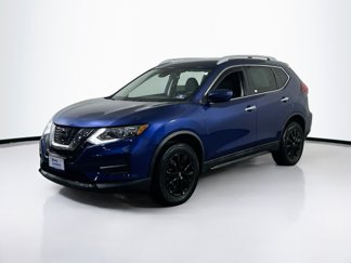 Used 2019 Nissan Rogue SV image 1