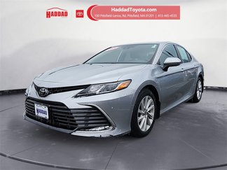 Used 2022 Toyota Camry LE image 1