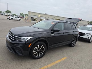 Used 2022 Volkswagen Tiguan S image 1