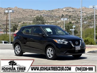 Used 2020 Nissan Kicks S image 1