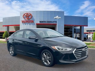 Used 2017 Hyundai Elantra SE image 1