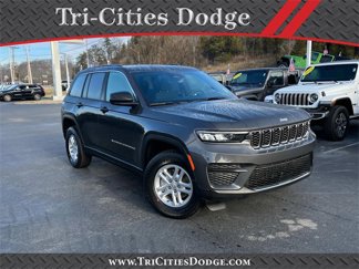 New 2025 Jeep Grand Cherokee Laredo image 1