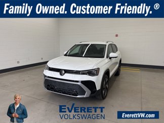 New 2025 Volkswagen Taos SE image 1