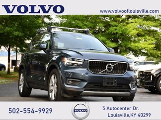 Used 2021 Volvo XC40 T5 Momentum image 1