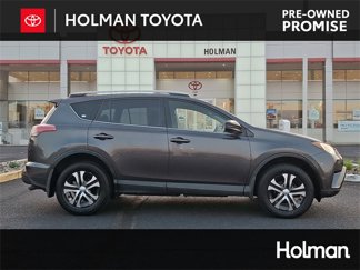 Used 2016 Toyota RAV4 LE image 1