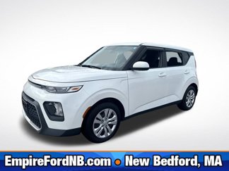 Used 2022 Kia Soul LX image 1