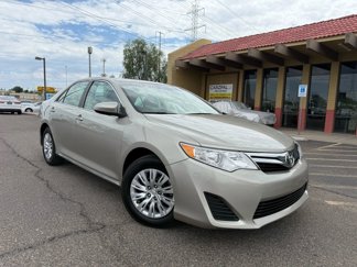 Used 2013 Toyota Camry LE image 1