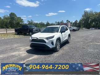 Used 2021 Toyota RAV4 LE image 1