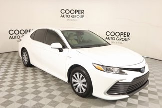 Used 2021 Toyota Camry LE image 1