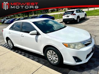 Used 2013 Toyota Camry LE image 1