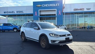 Used 2017 Volkswagen Golf Alltrack SEL image 1