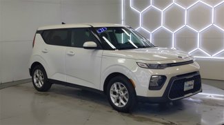 Used 2021 Kia Soul S image 1