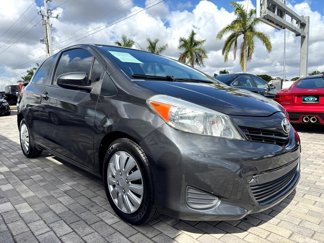 Used 2013 Toyota Yaris L image 1