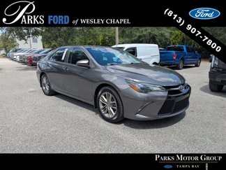 Used 2016 Toyota Camry SE image 1