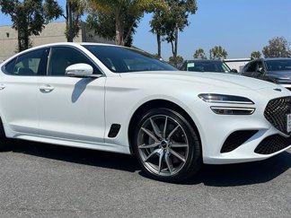 Used 2025 Genesis G70 2.5T image 1