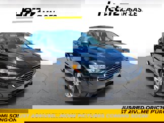 Used 2020 Ford Fusion SE image 1