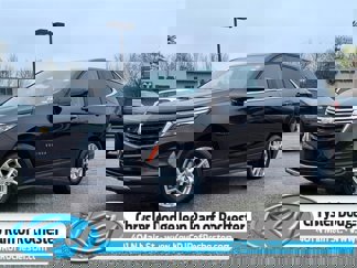 Used 2024 Chevrolet Equinox LT image 1