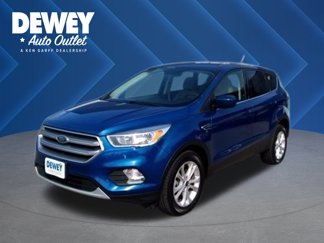Used 2017 Ford Escape SE w/ SE Cold Weather Package image 1