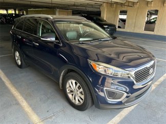 Used 2016 Kia Sorento LX w/ LX Convenience Package image 1