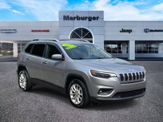 Used 2019 Jeep Cherokee Latitude w/ Cold Weather Group image 1
