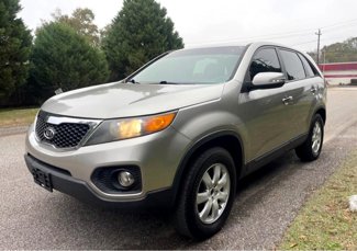 Used 2013 Kia Sorento LX w/ Value Pkg image 1