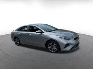Used 2024 Kia Forte LXS video 2