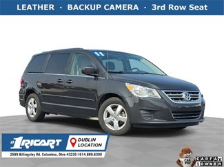 Used 2011 Volkswagen Routan SE image 1