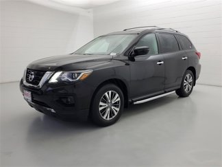 Used 2020 Nissan Pathfinder SV image 1