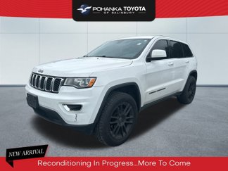 Used 2018 Jeep Grand Cherokee Laredo image 1