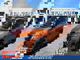 Used 2023 Nissan Kicks SV image 1