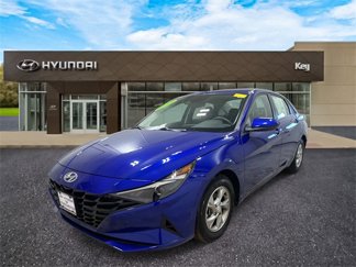 Certified 2022 Hyundai Elantra SE image 1