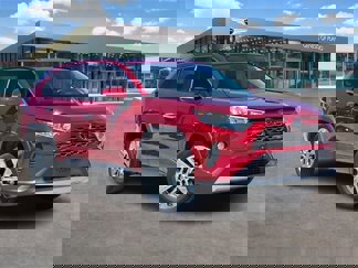 Used 2019 Toyota RAV4 Limited image 1