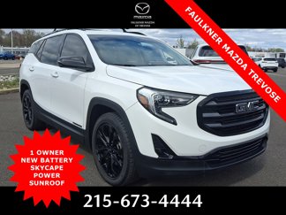 Used 2019 GMC Terrain SLT w/ Preferred Package image 1